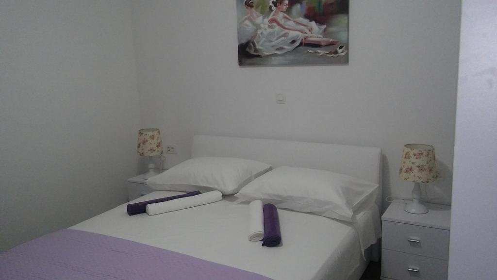 Apartment Vedran Kaštela Esterno foto