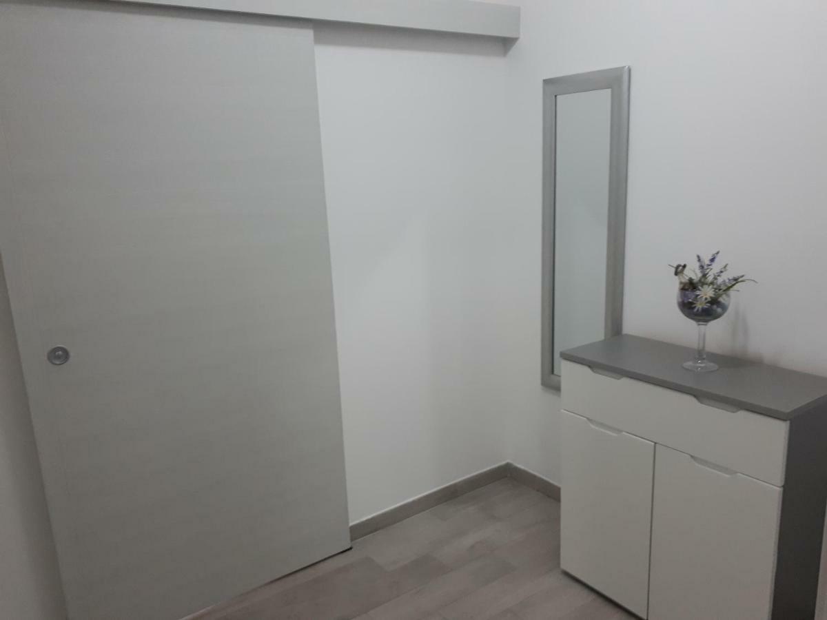 Apartment Vedran Kaštela Esterno foto